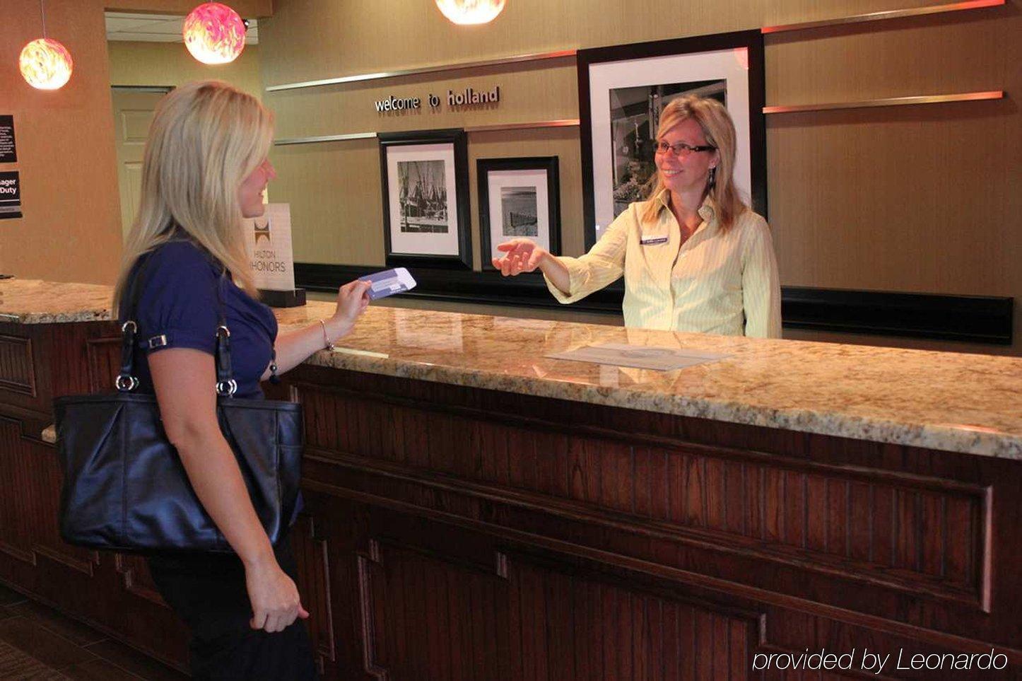 Hampton Inn Holland Interior foto